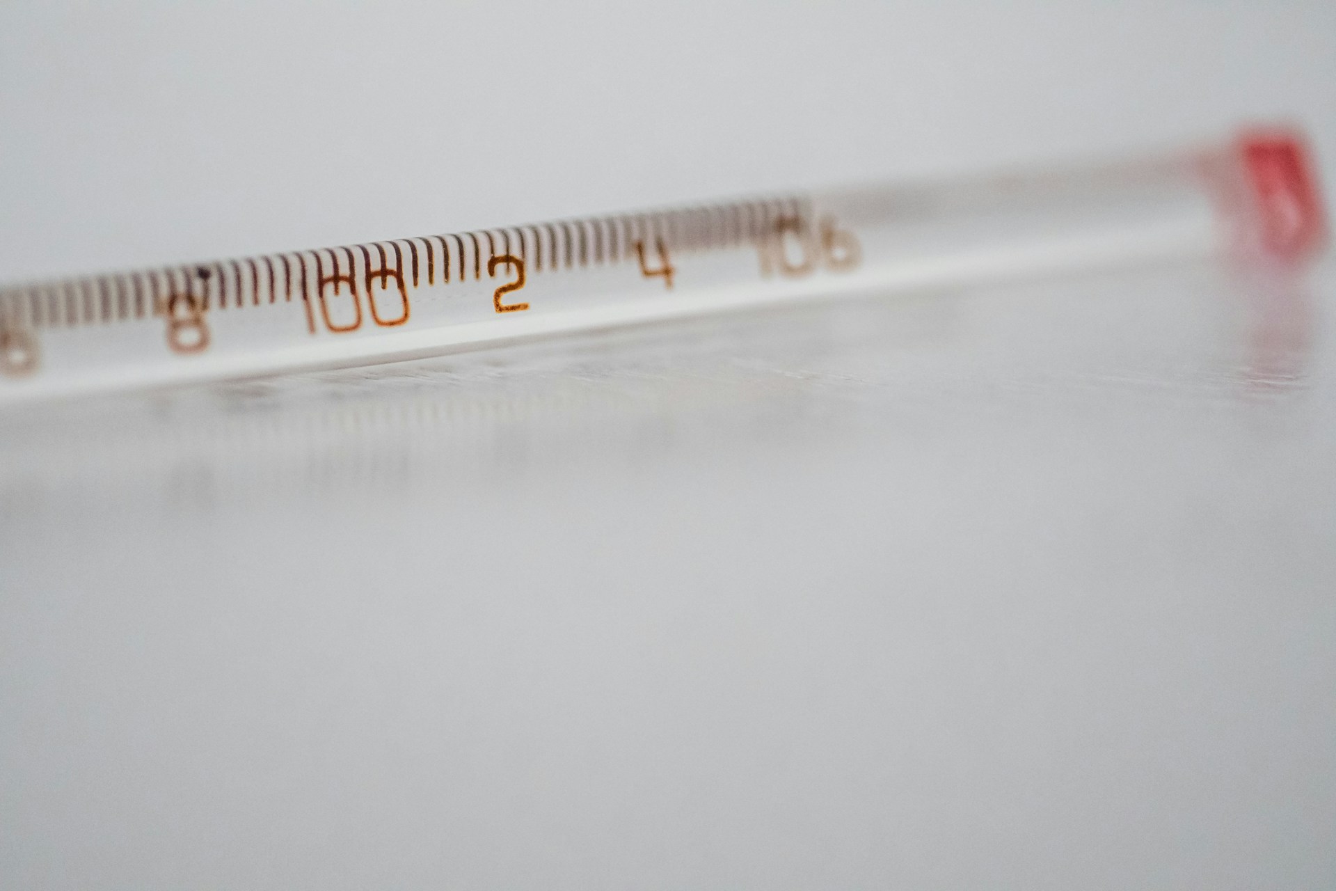 close up view of glass baby thermomotor